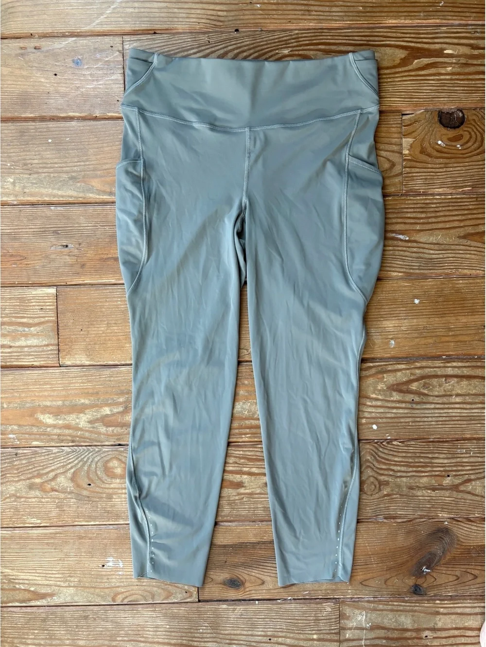 Lululemon Fast and Free High-Rise Crop 23” Leggings Size 12 Gray Side Pocket